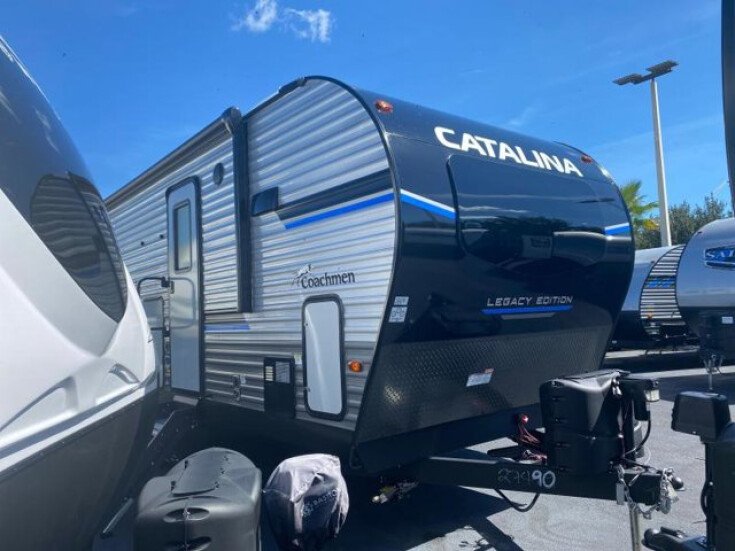 Thumbnail Photo undefined for New 2023 Coachmen Catalina